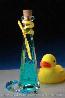 Edition Badetraum 12 © 2007 Ilona Weinhold-Wackernah (VG Bild-Kunst Nr.: 2218881) - https://atelier-an-der-muehle.de