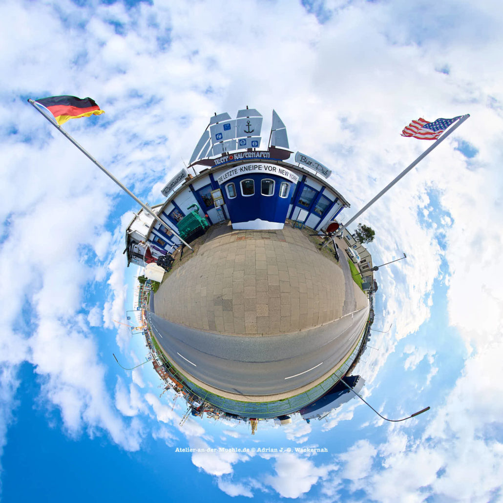 Bremerhaven Die letzte Kneipe vor New York © 2015 Adrian J.-G. Wackernah - 000441