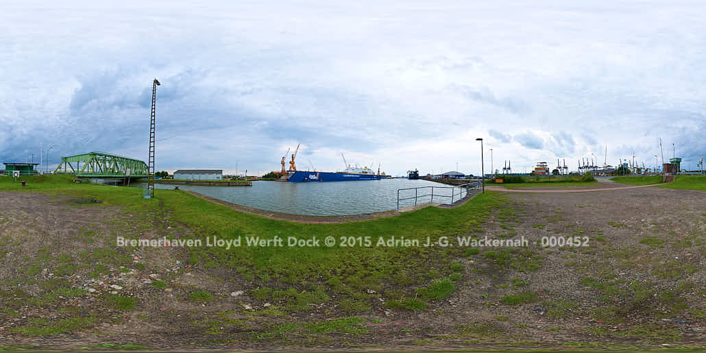 Bremerhaven Lloyd Werft Dock © 2015 Adrian J.-G. Wackernah