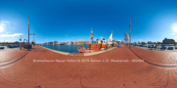 Bremerhaven Neuer Hafen © 2015 Adrian J.-G. Wackernah
