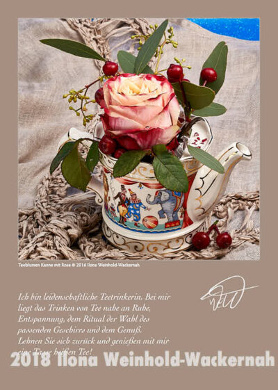 Postkarte Kunst Teeblumen Kanne mit Rose © 2017 Ilona Weinhold-Wackernah