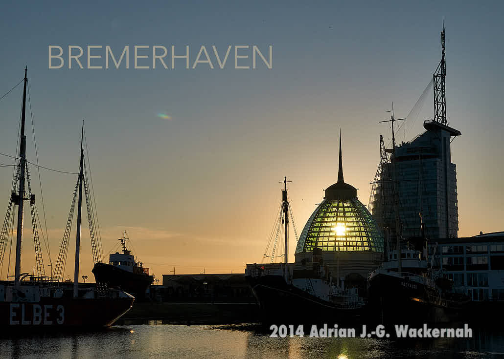 Postkarte Bremerhaven Alter Hafen Mediterraneo © 2014 Adrian J.-G. Wackernah