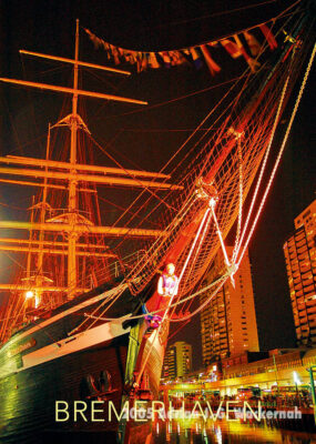 Postkarte Bremerhaven Seute Deern © 2005 Adrian J.-G. Wackernah