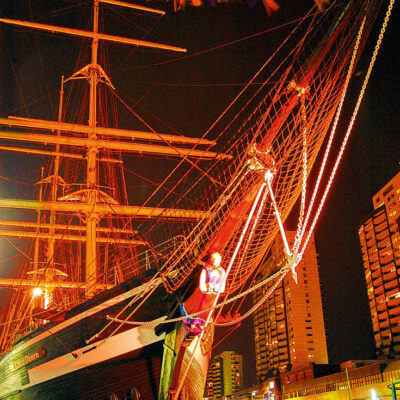 Postkarte Bremerhaven Seute Deern © 2005 Adrian J.-G. Wackernah