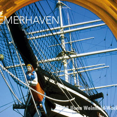 Postkarte Bremerhaven Seute Deern im Bullauge © 2008 Ilona Weinhold-Wackernah