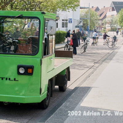 Fotografie Wangerooge Elektrokarren © 2002 Adrian J.-G. Wackernah