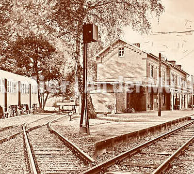 Fotografie Kompositionen Bederkesa Bahnhof © 2018 Adrian J.-G. Wackernah - 000970
