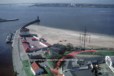 Produktbild Bremerhaven Blick vom Radarturm auf Mole © 1990 Adrian J.-G. Wackernah - 001231