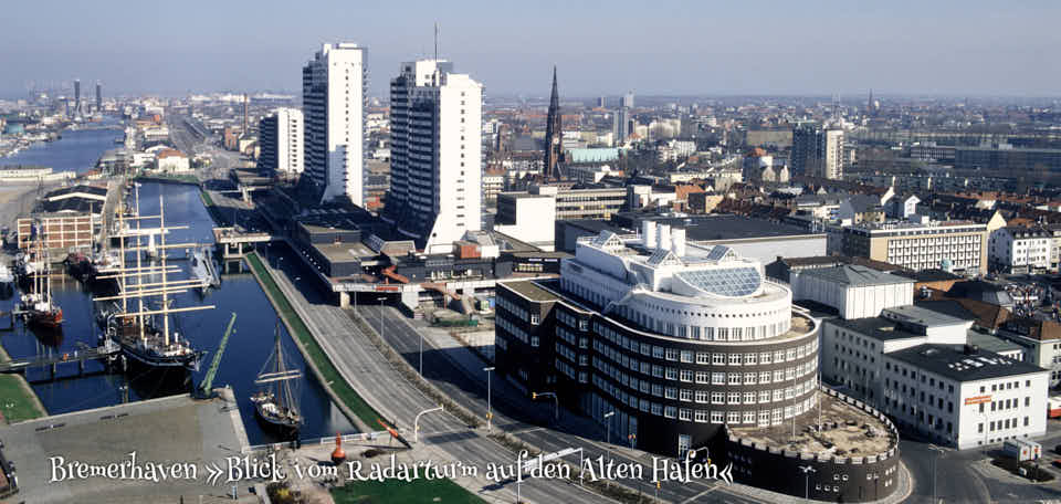 Klappkarte mit Foto Bremerhaven Blick vom Radarturm auf den Alten Hafen